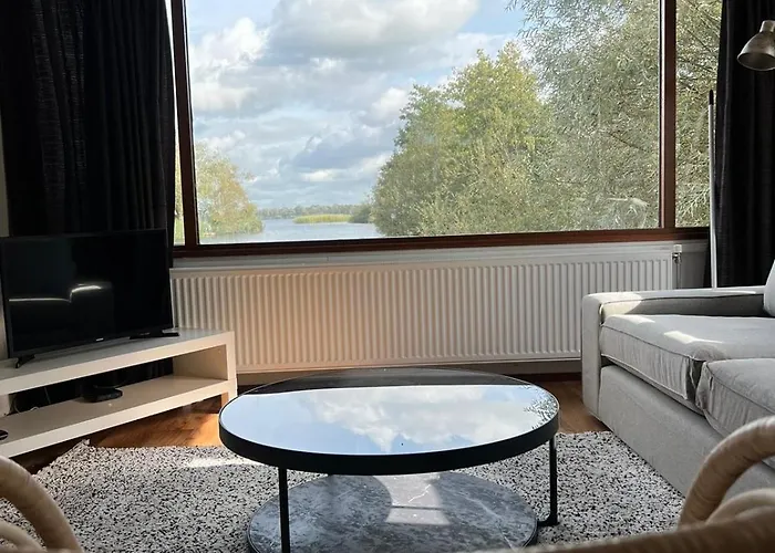 C'est La Vie Houseboat Nederhorst den Berg