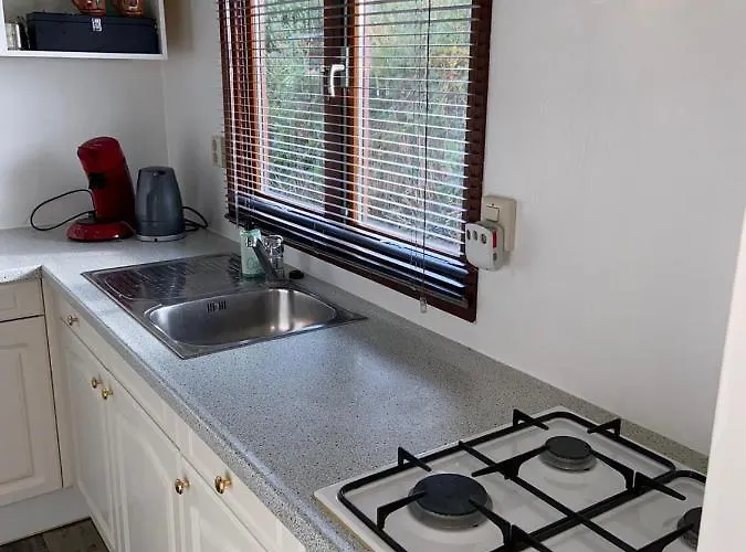 C'est La Vie Houseboat *