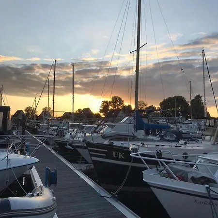 C'est La Vie Houseboat * Nederhorst den Berg