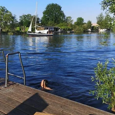 C'est La Vie Houseboat * Nederhorst den Berg