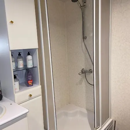 C'est La Vie Houseboat *